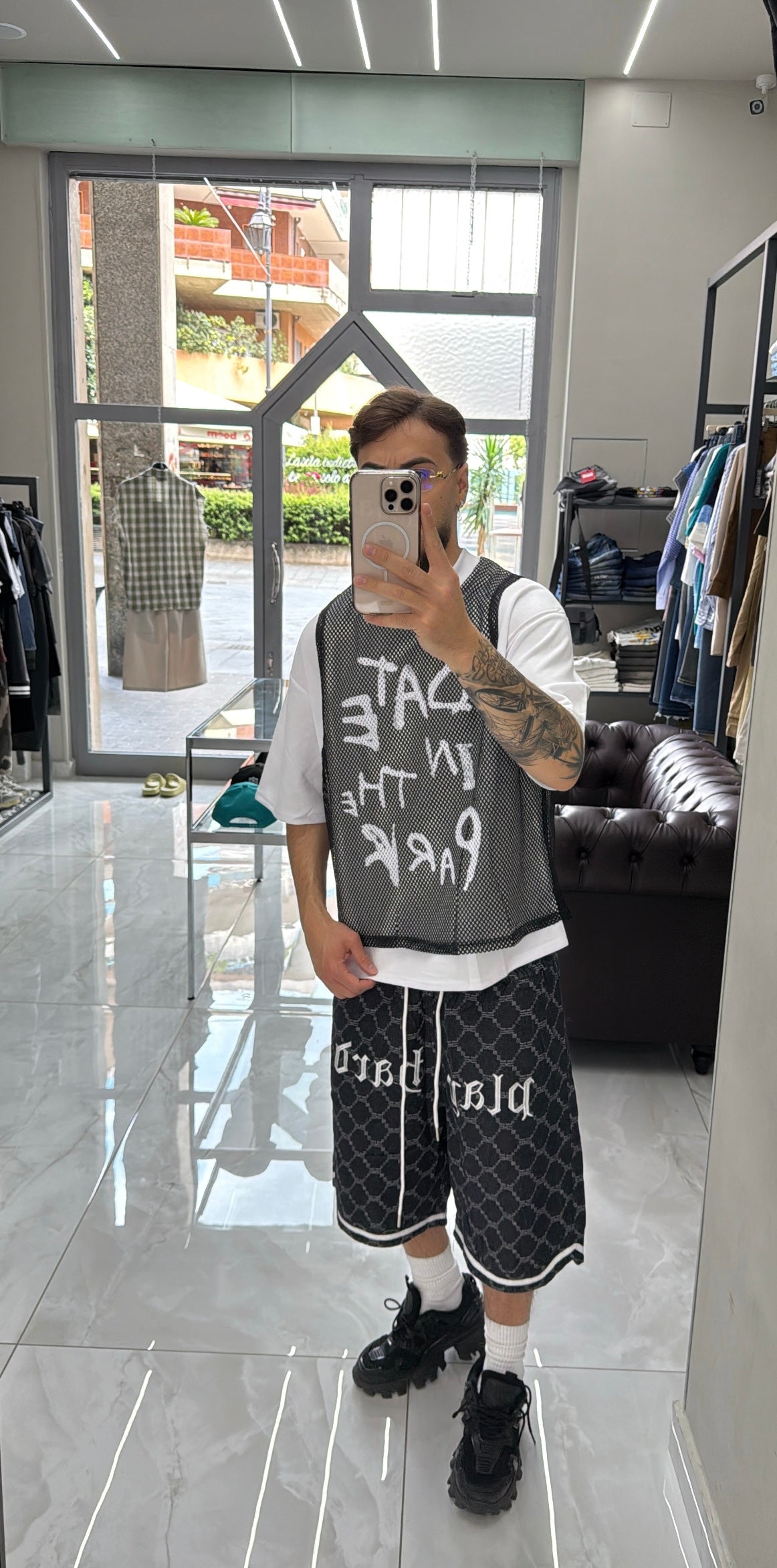 T-shirt Dating