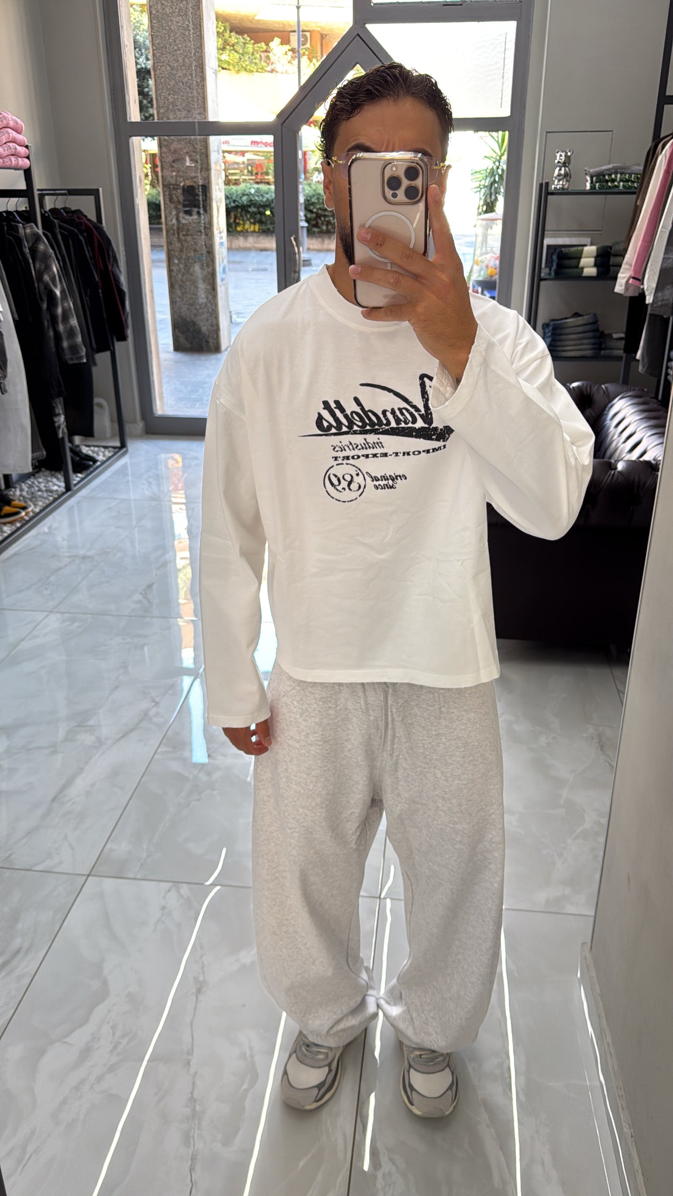 Longsleeve industries
