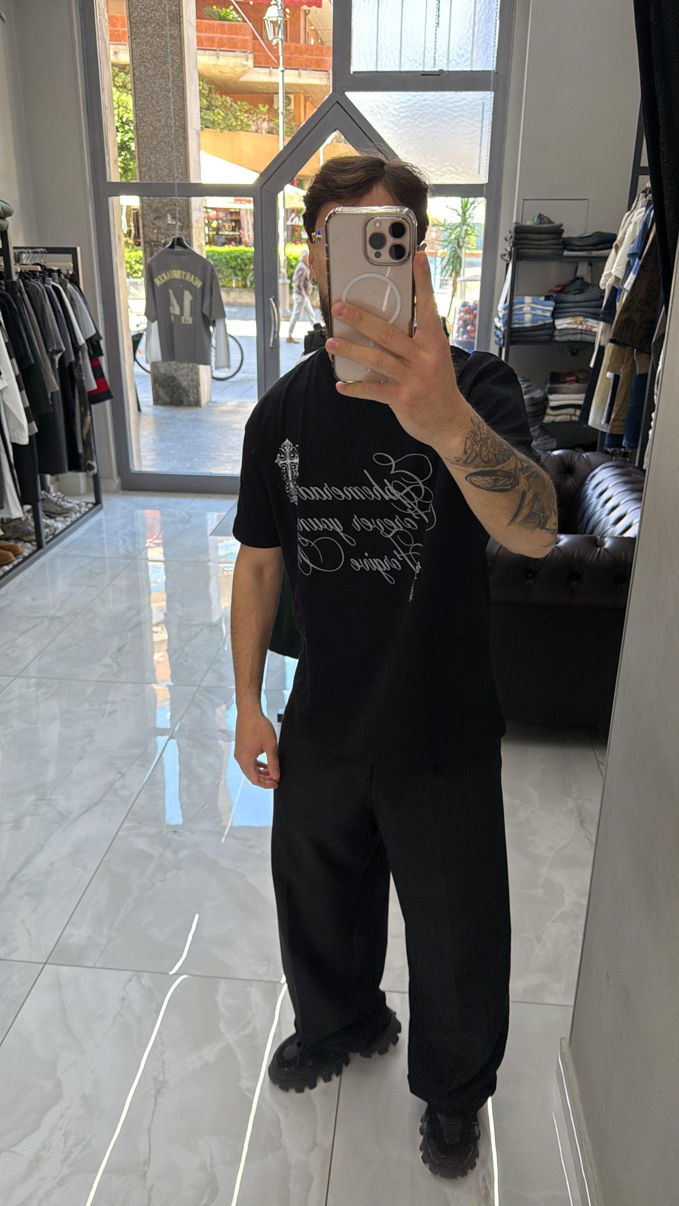 T-shirt Forgive